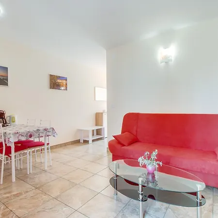 Apartment Fuer 2 Personen Ca, 40 M Sup2 In Veli Losinj, Adriakueste Kroatien Kroatische Inseln *